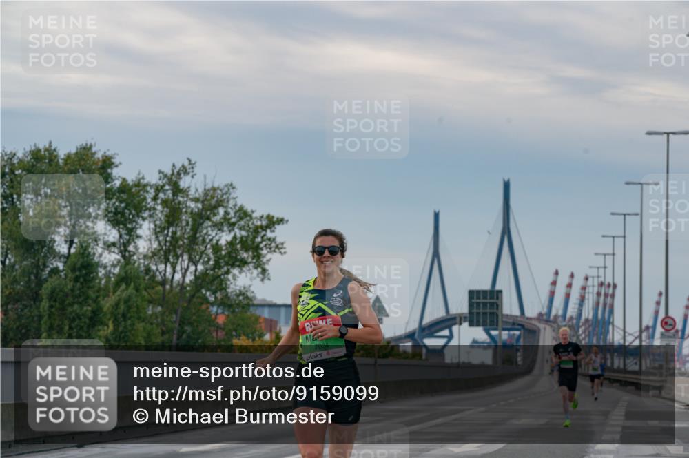 03.10.2025 - Köhlbrandbrückenlauf Michael Burmester http://msf.ph/oto/9159099 03.10.2025 15:36:59 Position 3 7034 meine-sportfotos.de