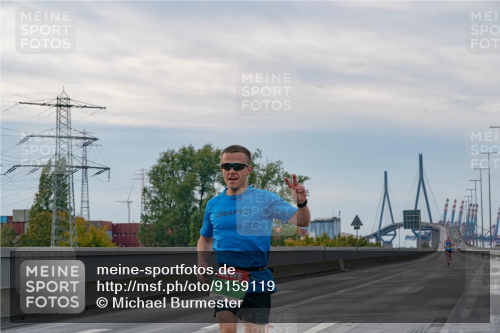 03.10.2025 - Köhlbrandbrückenlauf Michael Burmester http://msf.ph/oto/9159119 03.10.2025 15:37:29 Position 3 7022 meine-sportfotos.de