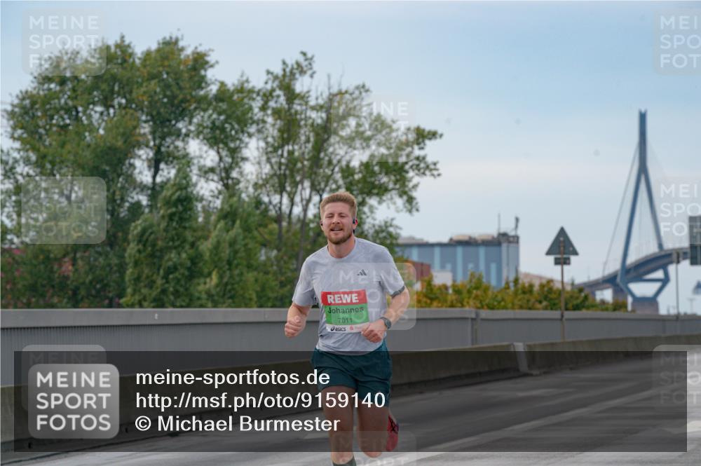 03.10.2025 - Köhlbrandbrückenlauf Michael Burmester http://msf.ph/oto/9159140 03.10.2025 15:38:45 Position 3 7011 meine-sportfotos.de