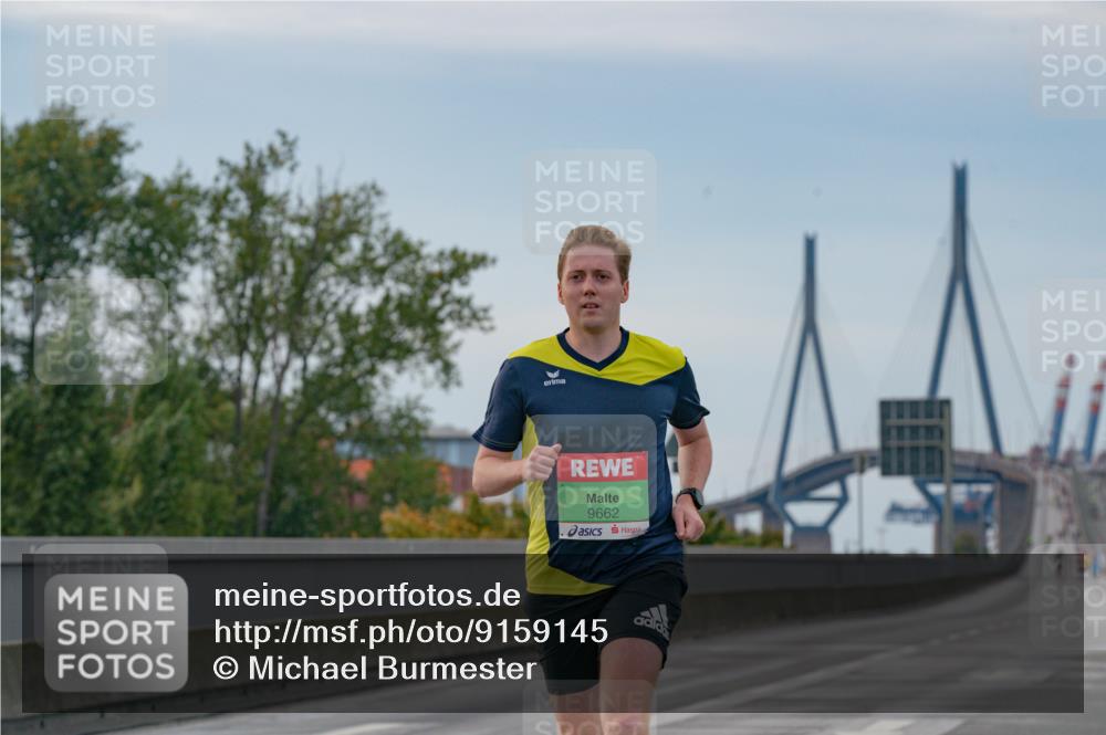 03.10.2025 - Köhlbrandbrückenlauf Michael Burmester http://msf.ph/oto/9159145 03.10.2025 15:38:51 Position 3 9662 meine-sportfotos.de
