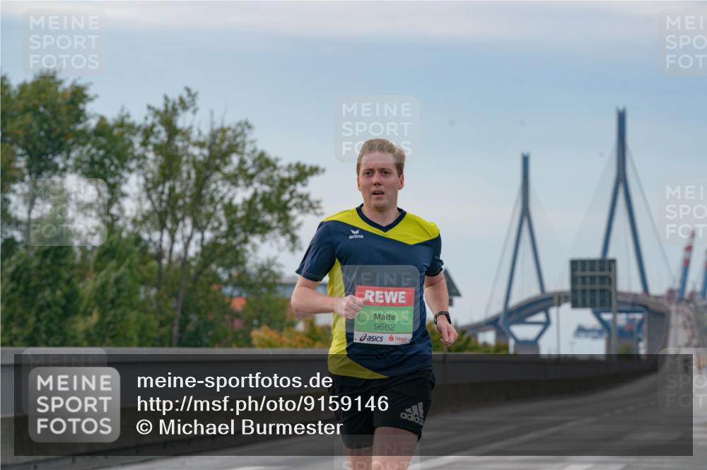 03.10.2025 - Köhlbrandbrückenlauf Michael Burmester http://msf.ph/oto/9159146 03.10.2025 15:38:51 Position 3 9662 meine-sportfotos.de