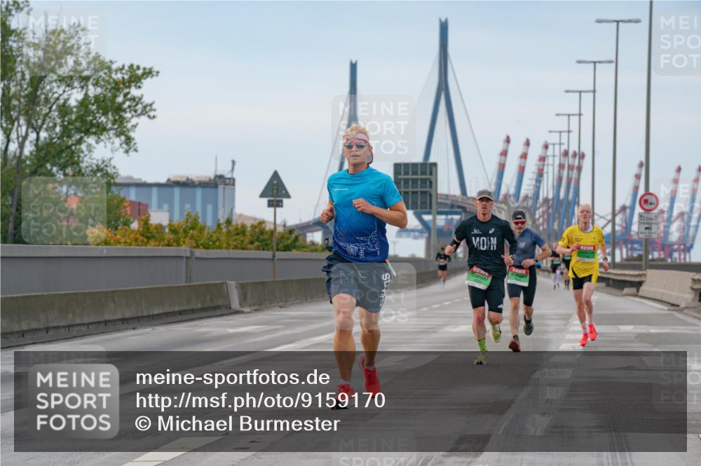 03.10.2025 - Köhlbrandbrückenlauf Michael Burmester http://msf.ph/oto/9159170 03.10.2025 15:39:30 Position 3  meine-sportfotos.de