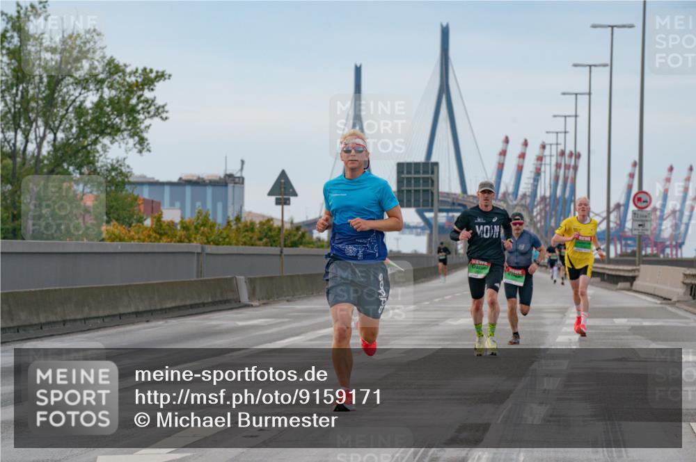 03.10.2025 - Köhlbrandbrückenlauf Michael Burmester http://msf.ph/oto/9159171 03.10.2025 15:39:30 Position 3  meine-sportfotos.de