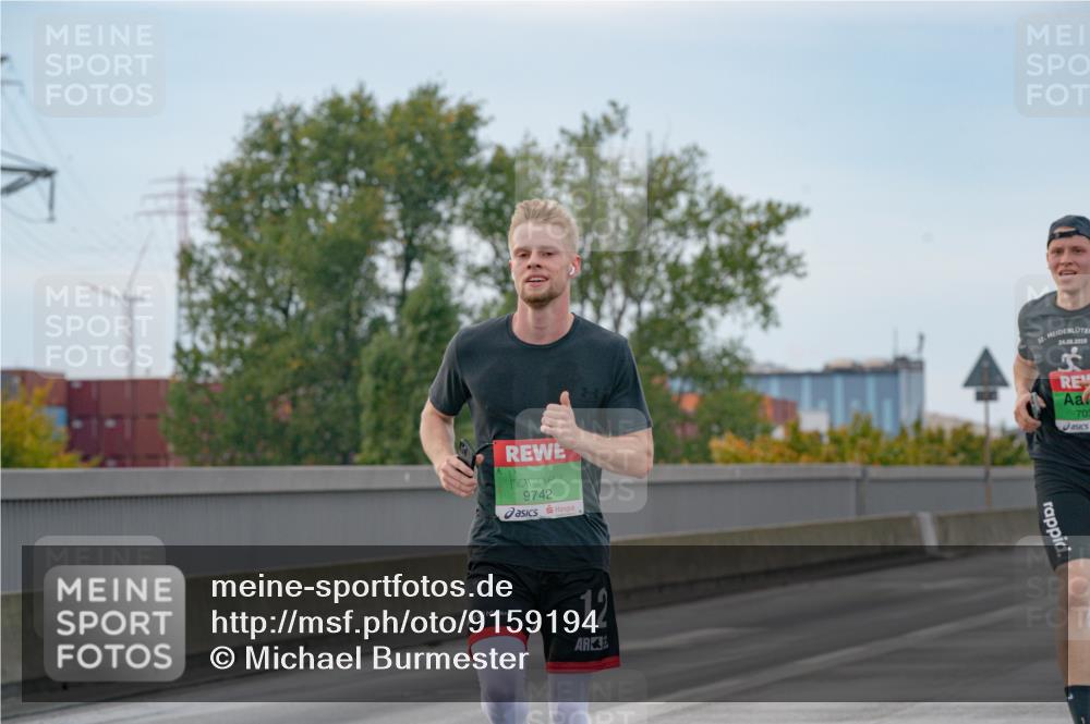 03.10.2025 - Köhlbrandbrückenlauf Michael Burmester http://msf.ph/oto/9159194 03.10.2025 15:39:59 Position 3 9742, 12, 12, 24, 08, 2019, 703 meine-sportfotos.de