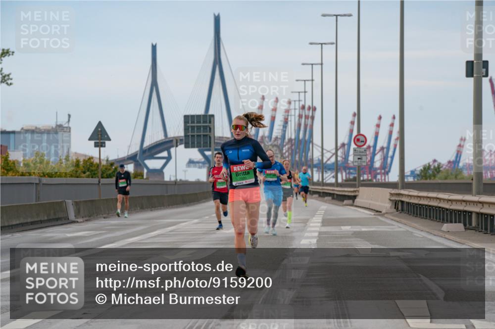 03.10.2025 - Köhlbrandbrückenlauf Michael Burmester http://msf.ph/oto/9159200 03.10.2025 15:40:04 Position 3 7020, 12 meine-sportfotos.de