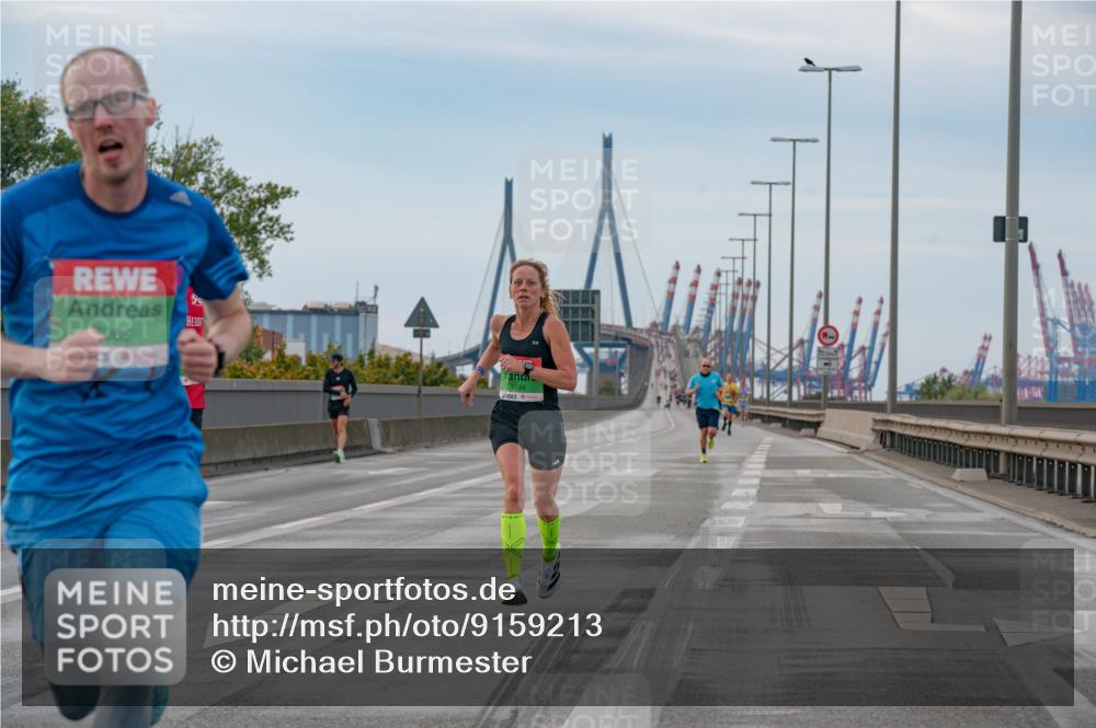 03.10.2025 - Köhlbrandbrückenlauf Michael Burmester http://msf.ph/oto/9159213 03.10.2025 15:40:14 Position 3 7065, 9564 meine-sportfotos.de