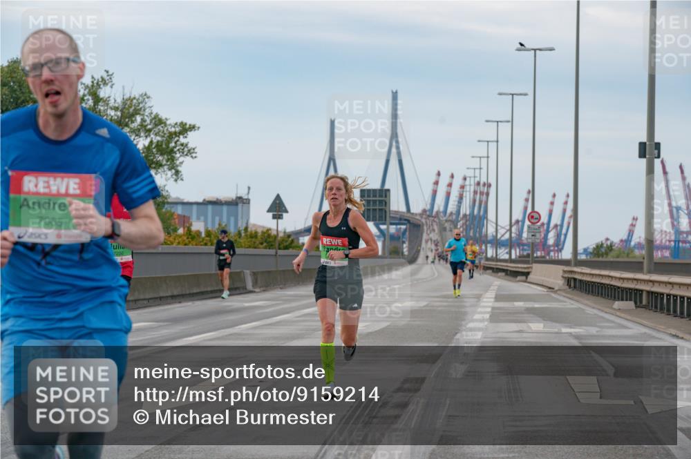 03.10.2025 - Köhlbrandbrückenlauf Michael Burmester http://msf.ph/oto/9159214 03.10.2025 15:40:14 Position 3 7065, 7250 meine-sportfotos.de