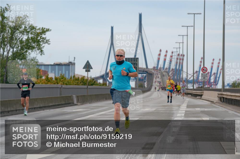 03.10.2025 - Köhlbrandbrückenlauf Michael Burmester http://msf.ph/oto/9159219 03.10.2025 15:40:24 Position 3  meine-sportfotos.de
