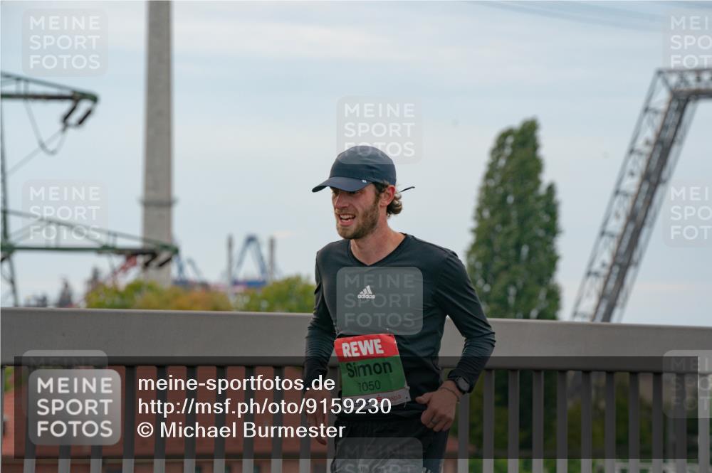 03.10.2025 - Köhlbrandbrückenlauf Michael Burmester http://msf.ph/oto/9159230 03.10.2025 15:40:44 Position 3 7050 meine-sportfotos.de