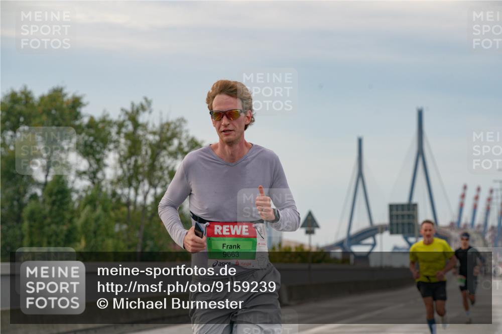 03.10.2025 - Köhlbrandbrückenlauf Michael Burmester http://msf.ph/oto/9159239 03.10.2025 15:40:51 Position 3 9663 meine-sportfotos.de