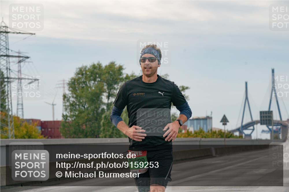 03.10.2025 - Köhlbrandbrückenlauf Michael Burmester http://msf.ph/oto/9159253 03.10.2025 15:41:01 Position 3 7118 meine-sportfotos.de
