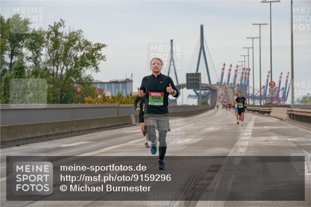 03.10.2025 - Köhlbrandbrückenlauf Michael Burmester http://msf.ph/oto/9159296 03.10.2025 15:41:55 Position 3 7143 meine-sportfotos.de