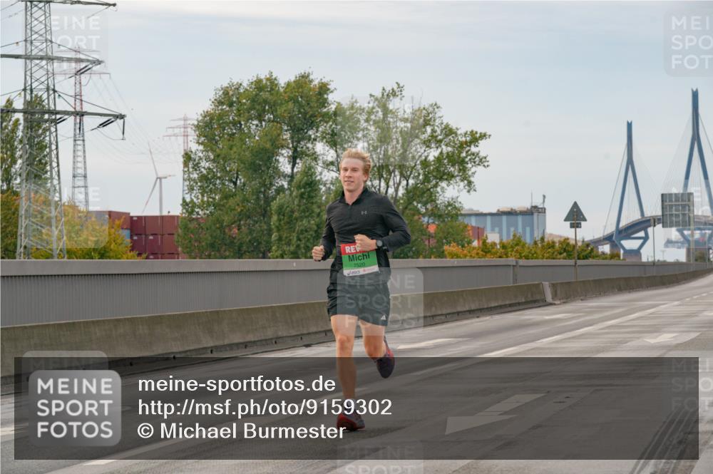 03.10.2025 - Köhlbrandbrückenlauf Michael Burmester http://msf.ph/oto/9159302 03.10.2025 15:41:59 Position 3 7520 meine-sportfotos.de