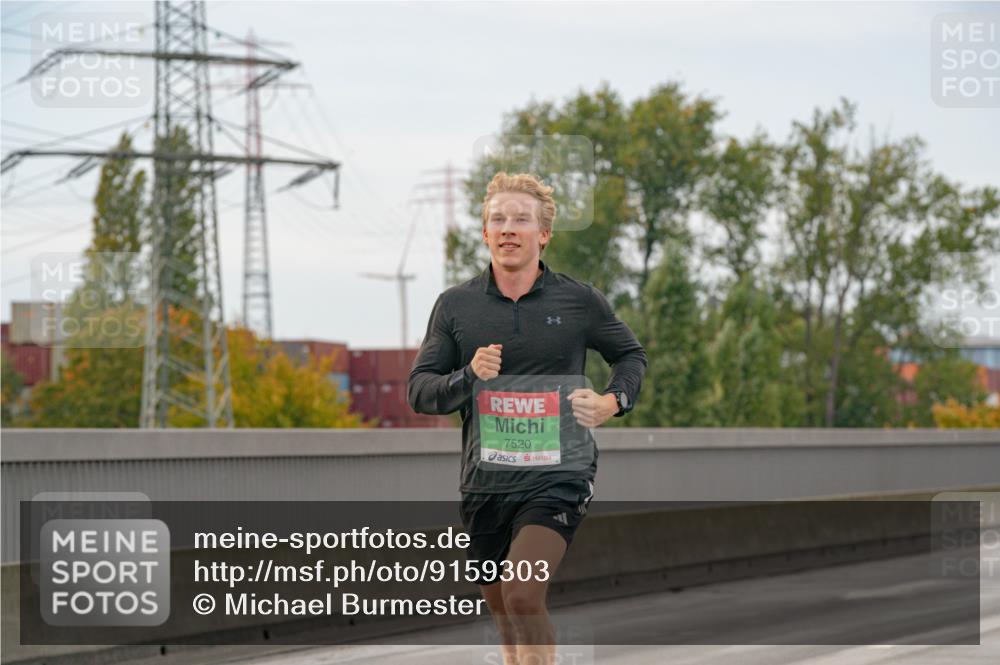 03.10.2025 - Köhlbrandbrückenlauf Michael Burmester http://msf.ph/oto/9159303 03.10.2025 15:42:00 Position 3 7520 meine-sportfotos.de