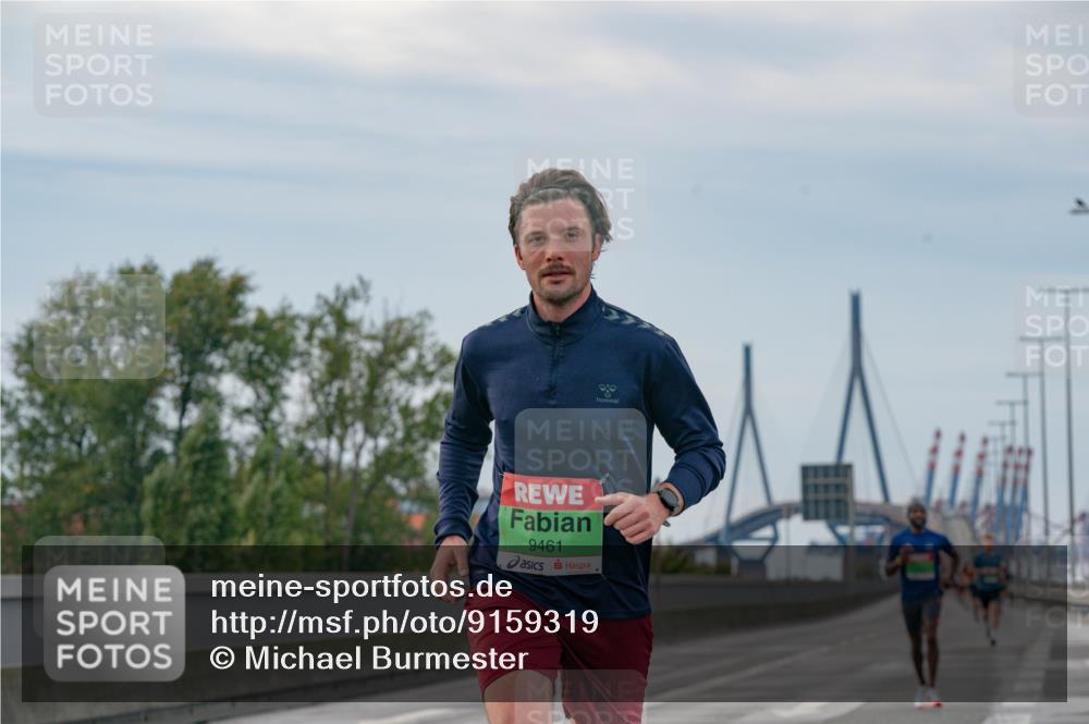 03.10.2025 - Köhlbrandbrückenlauf Michael Burmester http://msf.ph/oto/9159319 03.10.2025 15:42:15 Position 3 9461 meine-sportfotos.de
