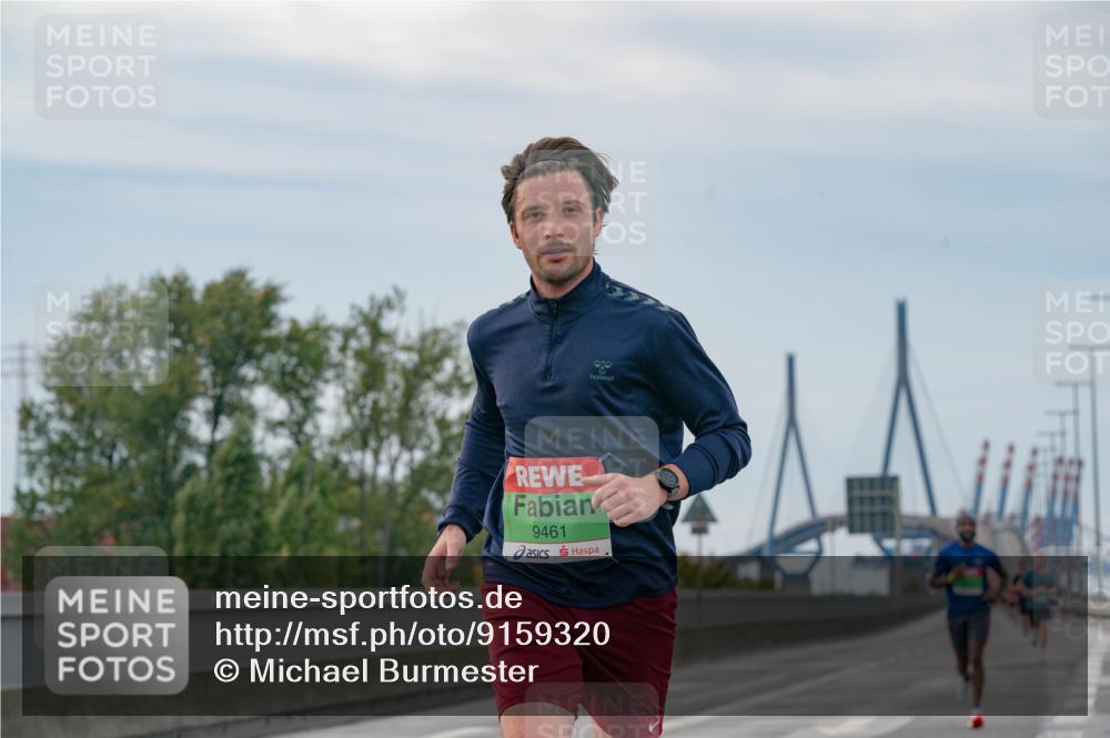 03.10.2025 - Köhlbrandbrückenlauf Michael Burmester http://msf.ph/oto/9159320 03.10.2025 15:42:16 Position 3 9461 meine-sportfotos.de