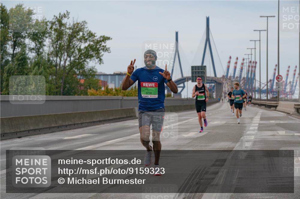 03.10.2025 - Köhlbrandbrückenlauf Michael Burmester http://msf.ph/oto/9159323 03.10.2025 15:42:21 Position 3 9718 meine-sportfotos.de
