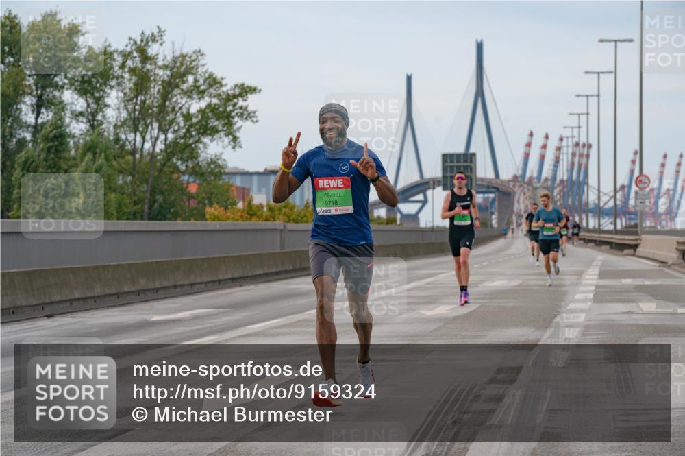 03.10.2025 - Köhlbrandbrückenlauf Michael Burmester http://msf.ph/oto/9159324 03.10.2025 15:42:21 Position 3 9718 meine-sportfotos.de