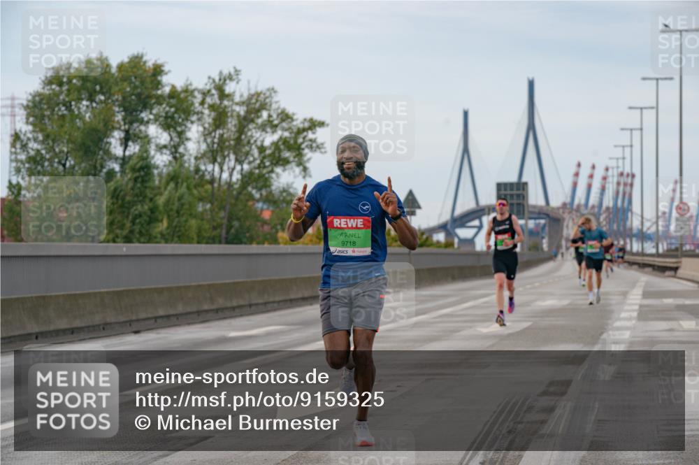 03.10.2025 - Köhlbrandbrückenlauf Michael Burmester http://msf.ph/oto/9159325 03.10.2025 15:42:21 Position 3 9718 meine-sportfotos.de