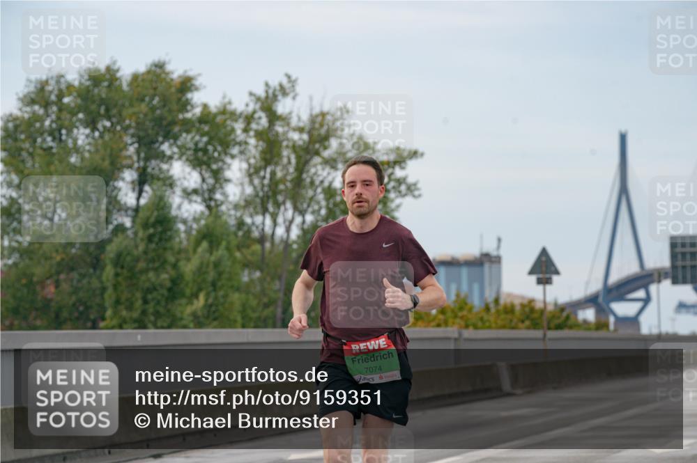 03.10.2025 - Köhlbrandbrückenlauf Michael Burmester http://msf.ph/oto/9159351 03.10.2025 15:42:47 Position 3 7074 meine-sportfotos.de