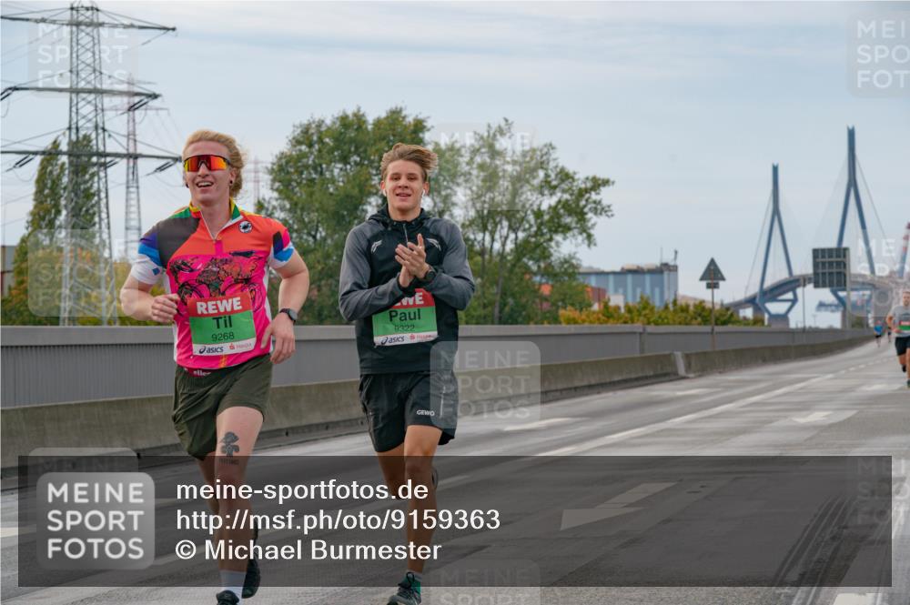03.10.2025 - Köhlbrandbrückenlauf Michael Burmester http://msf.ph/oto/9159363 03.10.2025 15:42:58 Position 3 9268, 9322 meine-sportfotos.de
