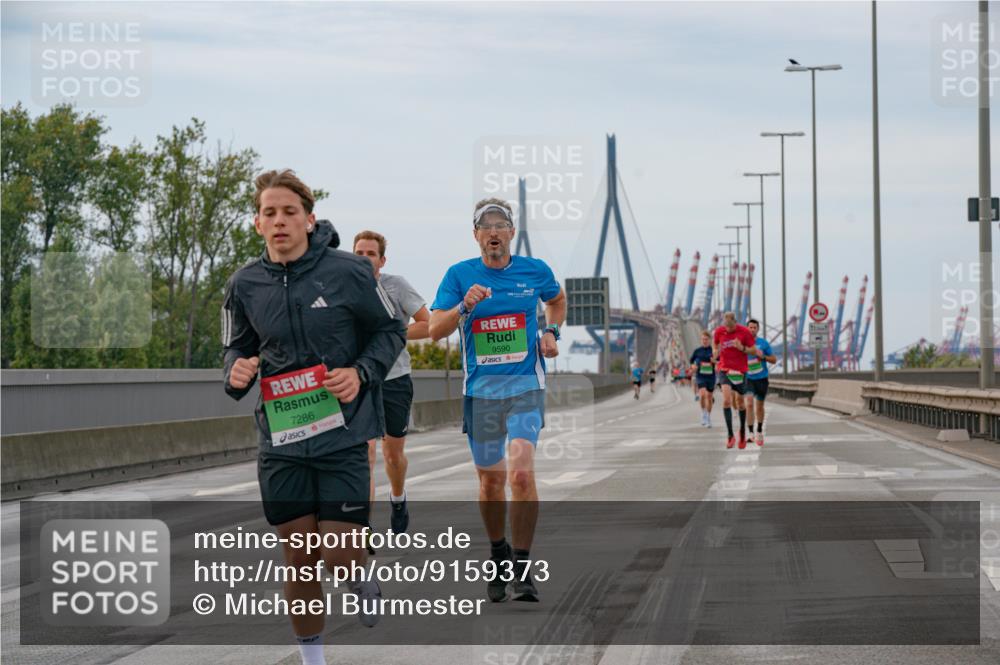 03.10.2025 - Köhlbrandbrückenlauf Michael Burmester http://msf.ph/oto/9159373 03.10.2025 15:43:08 Position 3 7286, 9590 meine-sportfotos.de