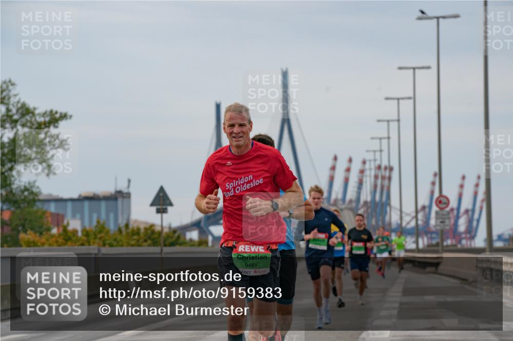 03.10.2025 - Köhlbrandbrückenlauf Michael Burmester http://msf.ph/oto/9159383 03.10.2025 15:43:17 Position 3 9481 meine-sportfotos.de