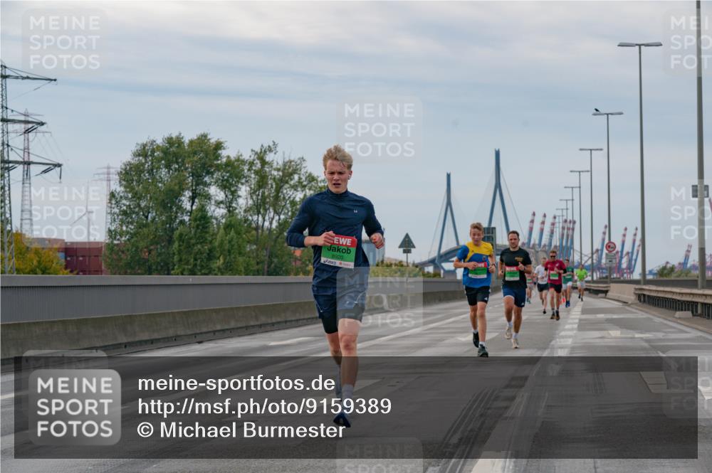 03.10.2025 - Köhlbrandbrückenlauf Michael Burmester http://msf.ph/oto/9159389 03.10.2025 15:43:23 Position 3 8920 meine-sportfotos.de