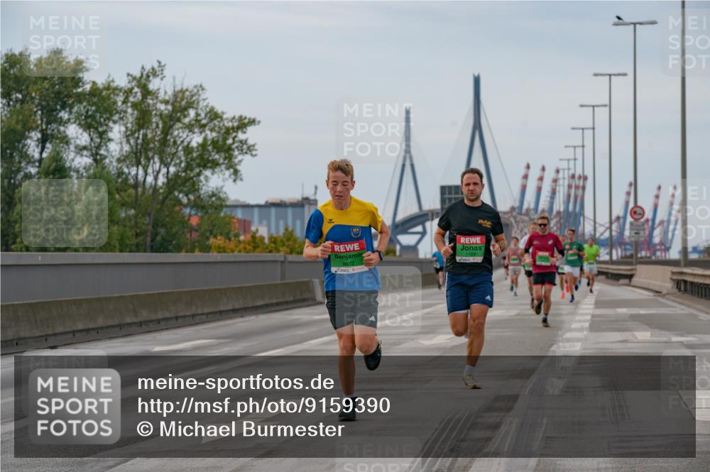 03.10.2025 - Köhlbrandbrückenlauf Michael Burmester http://msf.ph/oto/9159390 03.10.2025 15:43:25 Position 3 8872, 7123 meine-sportfotos.de