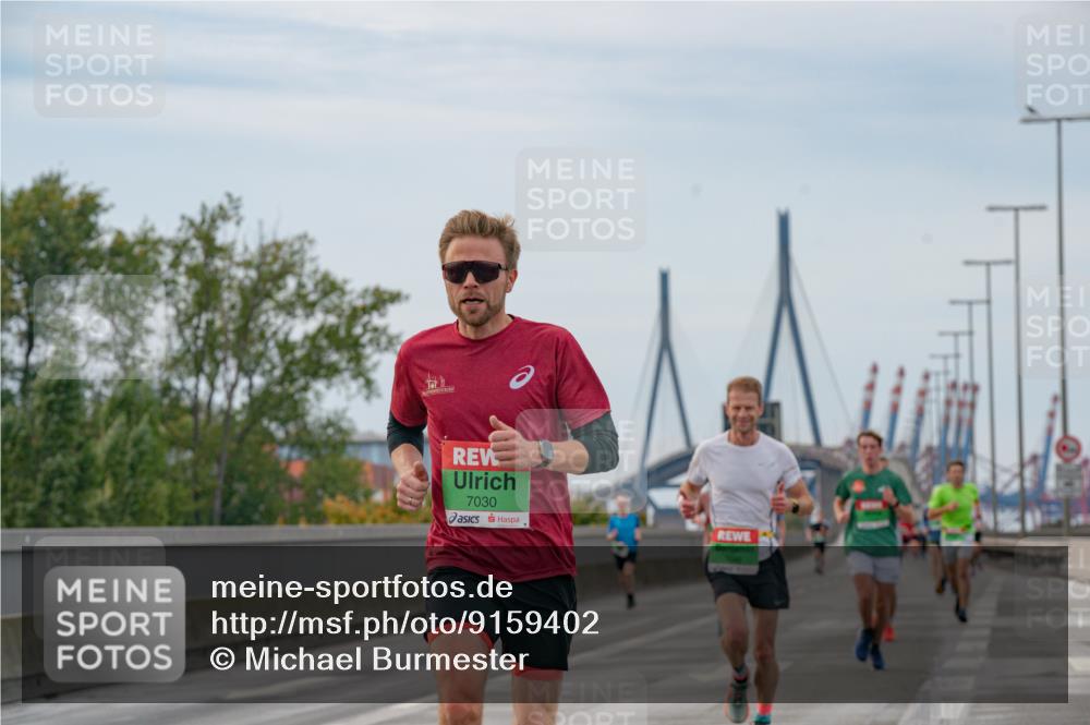 03.10.2025 - Köhlbrandbrückenlauf Michael Burmester http://msf.ph/oto/9159402 03.10.2025 15:43:34 Position 3 7030 meine-sportfotos.de