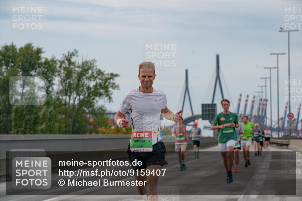 03.10.2025 - Köhlbrandbrückenlauf Michael Burmester http://msf.ph/oto/9159407 03.10.2025 15:43:36 Position 3 7040 meine-sportfotos.de