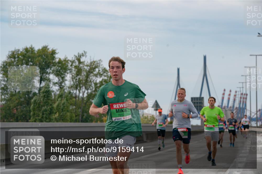 03.10.2025 - Köhlbrandbrückenlauf Michael Burmester http://msf.ph/oto/9159414 03.10.2025 15:43:41 Position 3 7012 meine-sportfotos.de