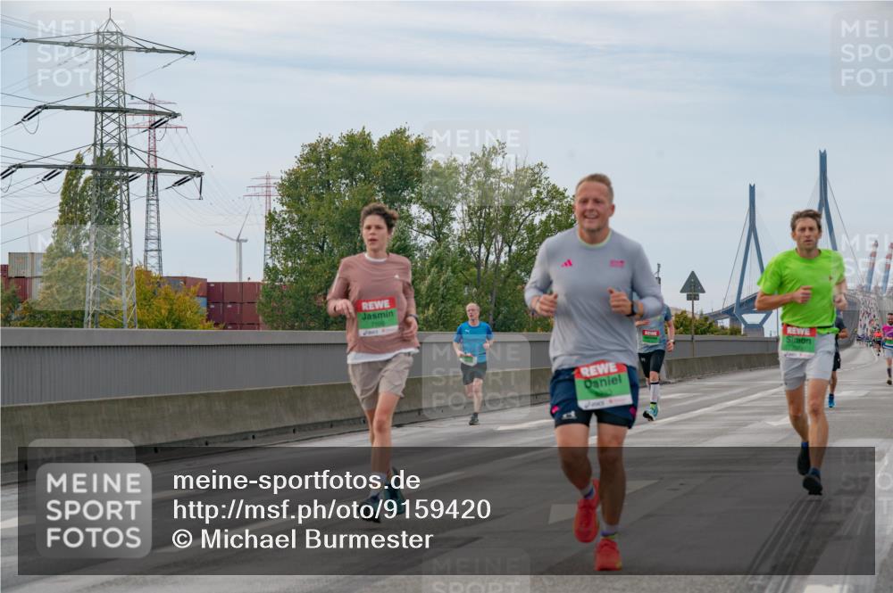 03.10.2025 - Köhlbrandbrückenlauf Michael Burmester http://msf.ph/oto/9159420 03.10.2025 15:43:43 Position 3 7100 meine-sportfotos.de
