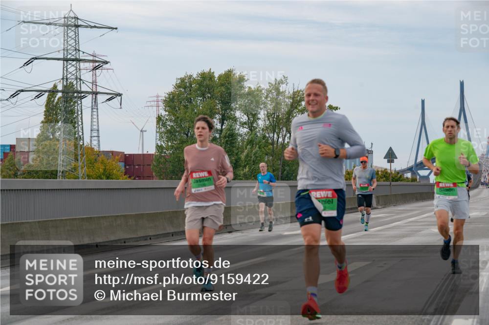 03.10.2025 - Köhlbrandbrückenlauf Michael Burmester http://msf.ph/oto/9159422 03.10.2025 15:43:44 Position 3 7100 meine-sportfotos.de