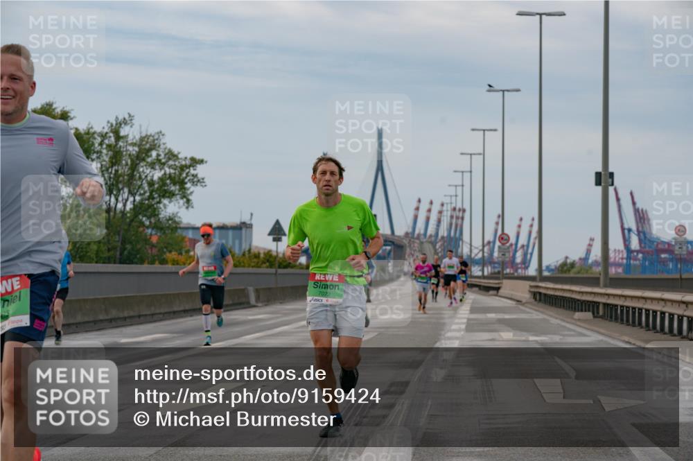 03.10.2025 - Köhlbrandbrückenlauf Michael Burmester http://msf.ph/oto/9159424 03.10.2025 15:43:45 Position 3 7072 meine-sportfotos.de