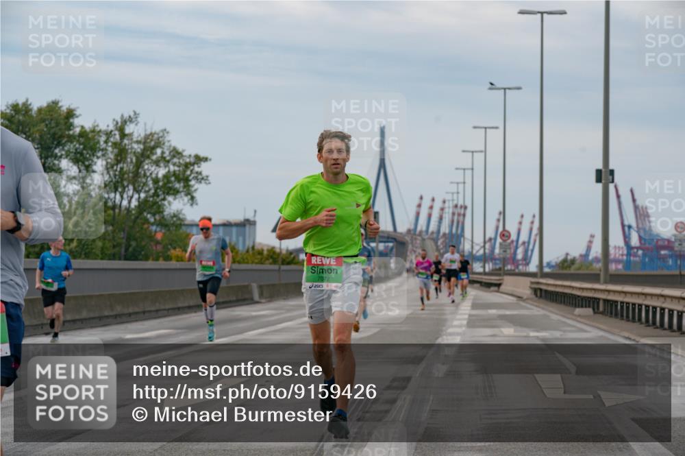 03.10.2025 - Köhlbrandbrückenlauf Michael Burmester http://msf.ph/oto/9159426 03.10.2025 15:43:45 Position 3 7072 meine-sportfotos.de