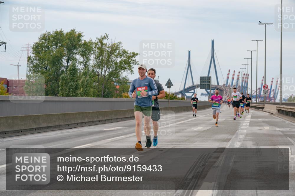 03.10.2025 - Köhlbrandbrückenlauf Michael Burmester http://msf.ph/oto/9159433 03.10.2025 15:43:50 Position 3  meine-sportfotos.de