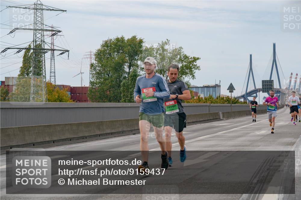 03.10.2025 - Köhlbrandbrückenlauf Michael Burmester http://msf.ph/oto/9159437 03.10.2025 15:43:51 Position 3 9594 meine-sportfotos.de