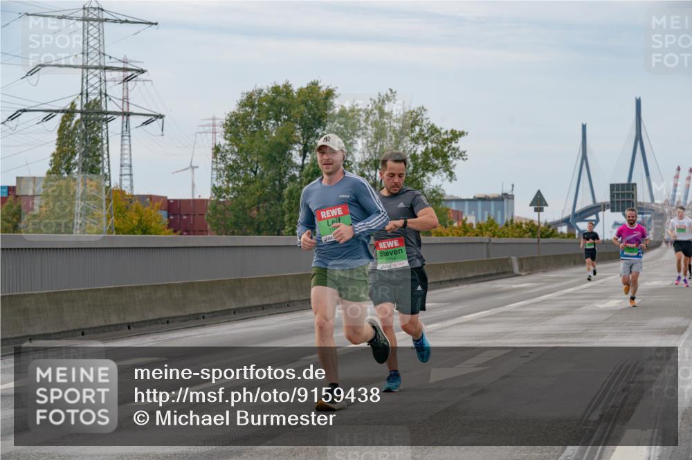 03.10.2025 - Köhlbrandbrückenlauf Michael Burmester http://msf.ph/oto/9159438 03.10.2025 15:43:51 Position 3 710, 9594 meine-sportfotos.de