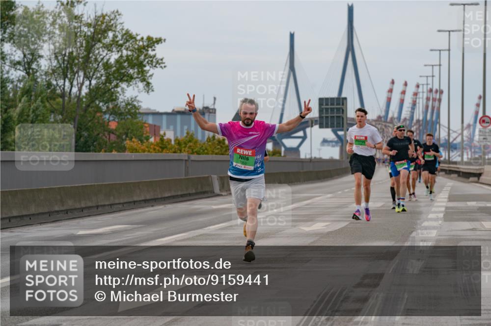 03.10.2025 - Köhlbrandbrückenlauf Michael Burmester http://msf.ph/oto/9159441 03.10.2025 15:43:54 Position 3 7053 meine-sportfotos.de