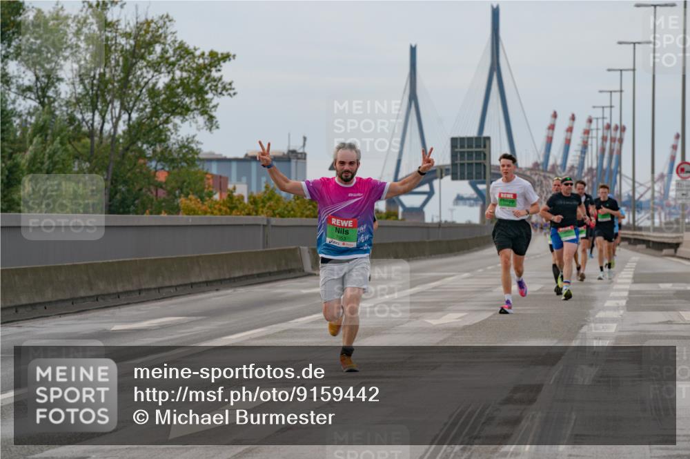 03.10.2025 - Köhlbrandbrückenlauf Michael Burmester http://msf.ph/oto/9159442 03.10.2025 15:43:55 Position 3 7053 meine-sportfotos.de