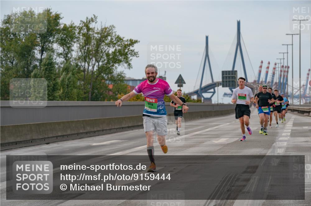 03.10.2025 - Köhlbrandbrückenlauf Michael Burmester http://msf.ph/oto/9159444 03.10.2025 15:43:55 Position 3 7053 meine-sportfotos.de