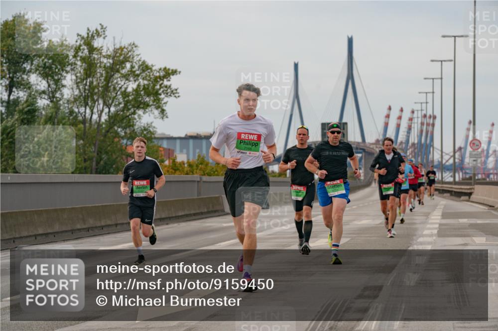 03.10.2025 - Köhlbrandbrückenlauf Michael Burmester http://msf.ph/oto/9159450 03.10.2025 15:44:00 Position 3 7166 meine-sportfotos.de