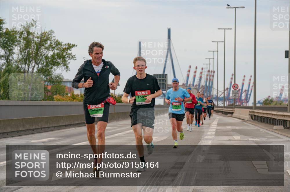 03.10.2025 - Köhlbrandbrückenlauf Michael Burmester http://msf.ph/oto/9159464 03.10.2025 15:44:08 Position 3 7170, 7277 meine-sportfotos.de