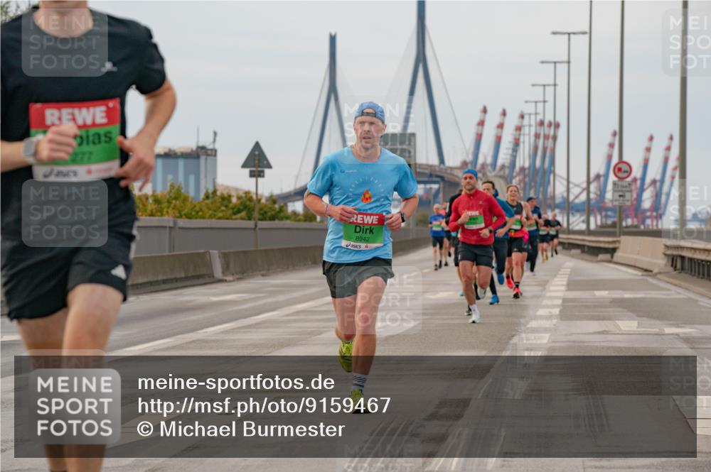 03.10.2025 - Köhlbrandbrückenlauf Michael Burmester http://msf.ph/oto/9159467 03.10.2025 15:44:10 Position 3 277, 8942 meine-sportfotos.de
