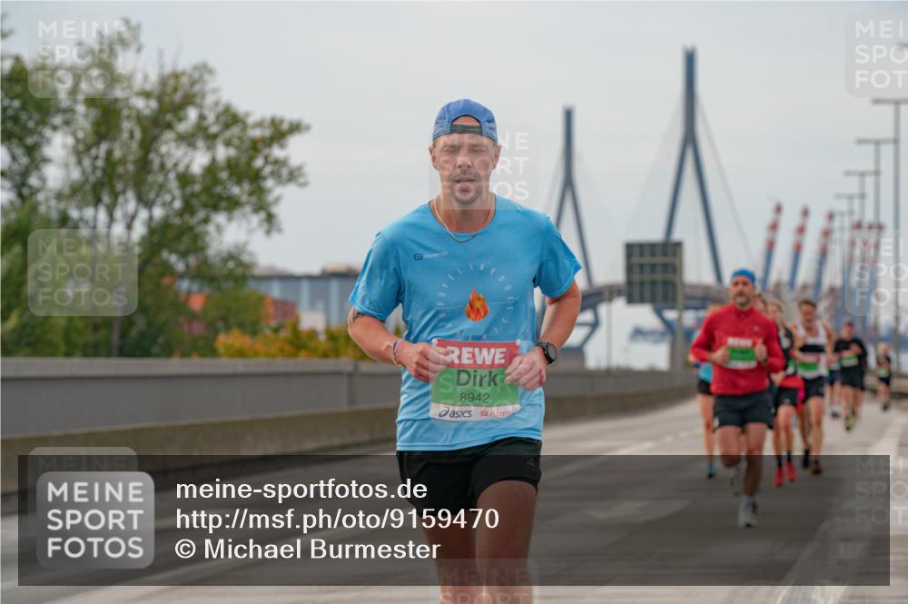 03.10.2025 - Köhlbrandbrückenlauf Michael Burmester http://msf.ph/oto/9159470 03.10.2025 15:44:12 Position 3 8942 meine-sportfotos.de