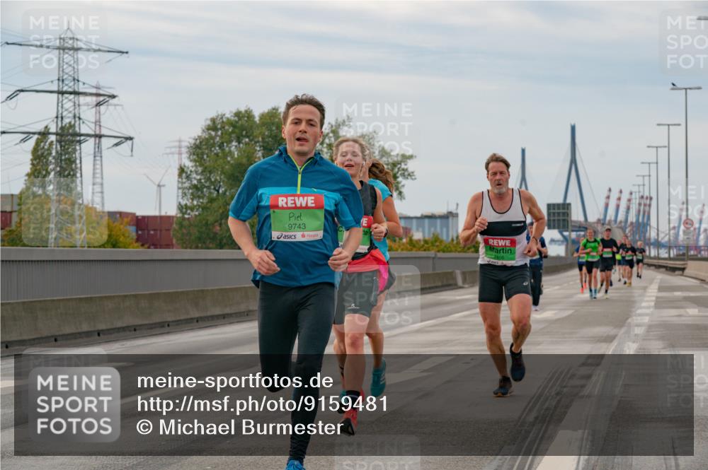 03.10.2025 - Köhlbrandbrückenlauf Michael Burmester http://msf.ph/oto/9159481 03.10.2025 15:44:21 Position 3 9743, 7456 meine-sportfotos.de