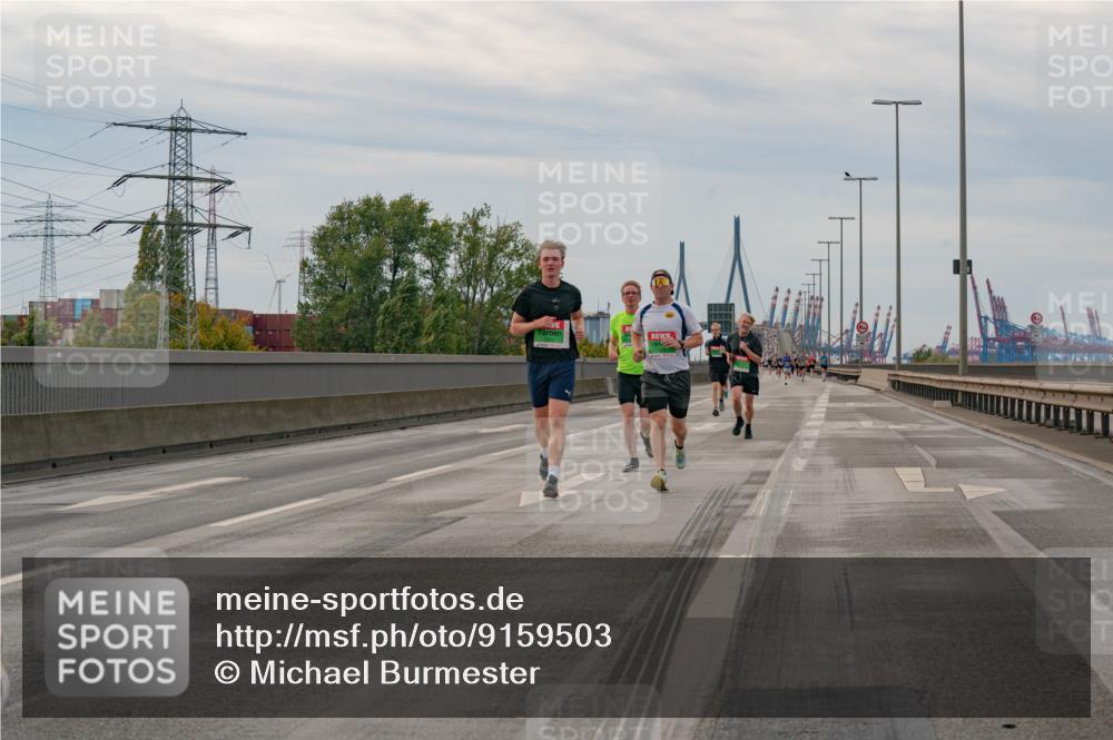 03.10.2025 - Köhlbrandbrückenlauf Michael Burmester http://msf.ph/oto/9159503 03.10.2025 15:44:40 Position 3  meine-sportfotos.de