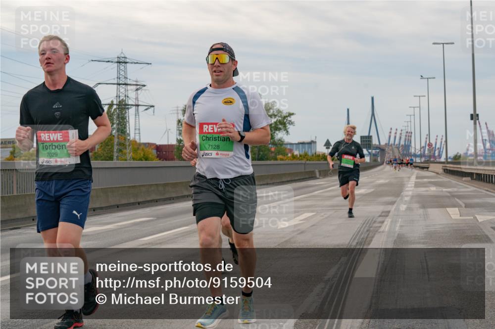 03.10.2025 - Köhlbrandbrückenlauf Michael Burmester http://msf.ph/oto/9159504 03.10.2025 15:44:43 Position 3 7029, 7128 meine-sportfotos.de