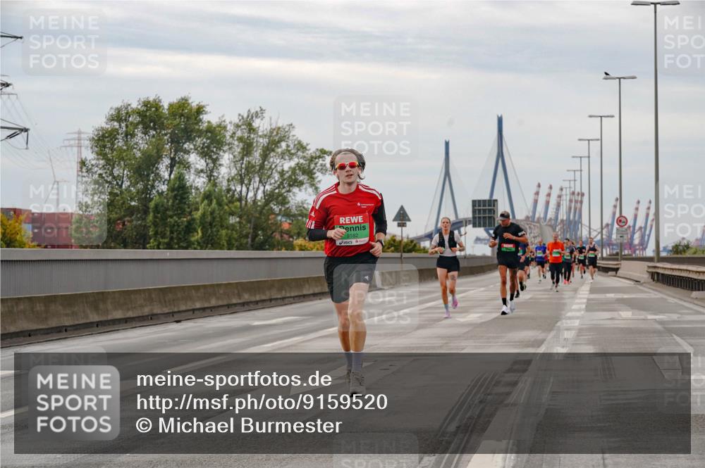 03.10.2025 - Köhlbrandbrückenlauf Michael Burmester http://msf.ph/oto/9159520 03.10.2025 15:45:18 Position 3 9182 meine-sportfotos.de